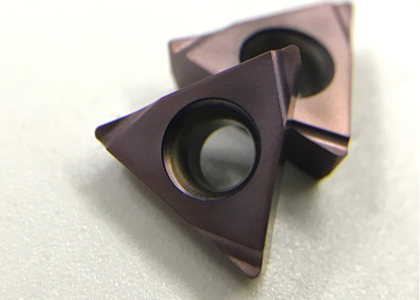 TPGH090204L CNC Carbide Inserts , Carbide Tool Inserts With ISO Standard