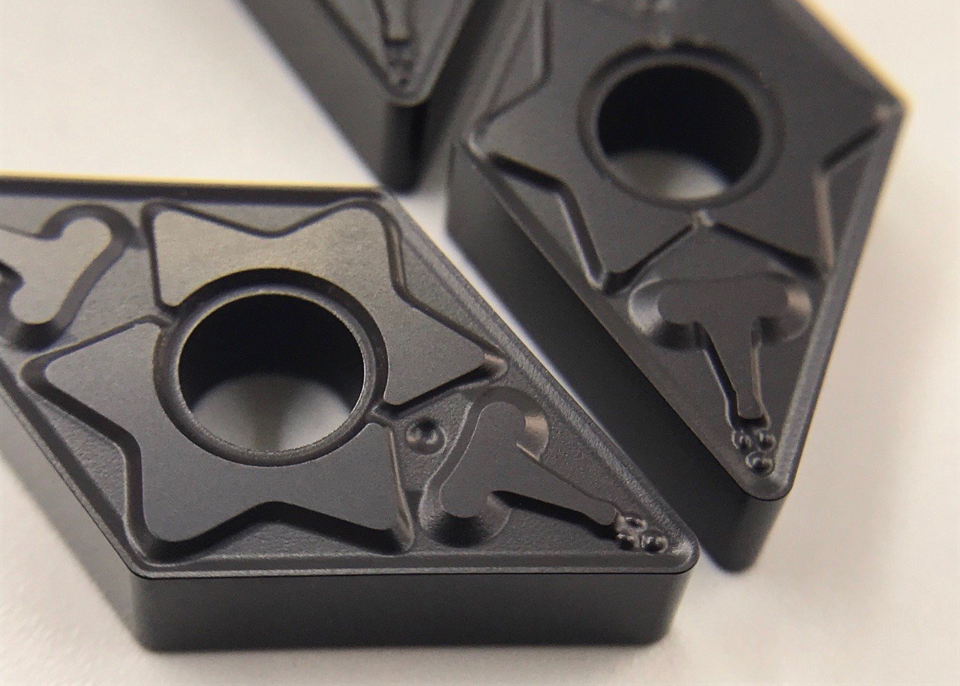 ISO 9001 CNC Carbide Inserts , Cnc Turning Tools Inserts DNMG150408TM