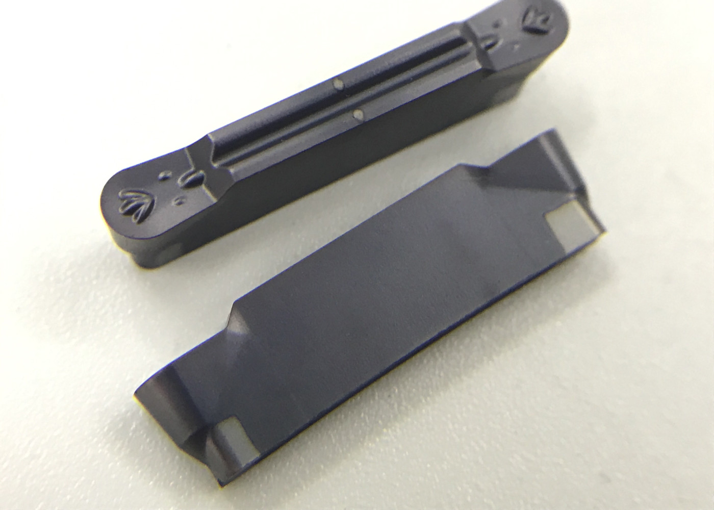 MRMN300 Pcd Grooving Inserts With R3 For Copy Turning & Grooving Of