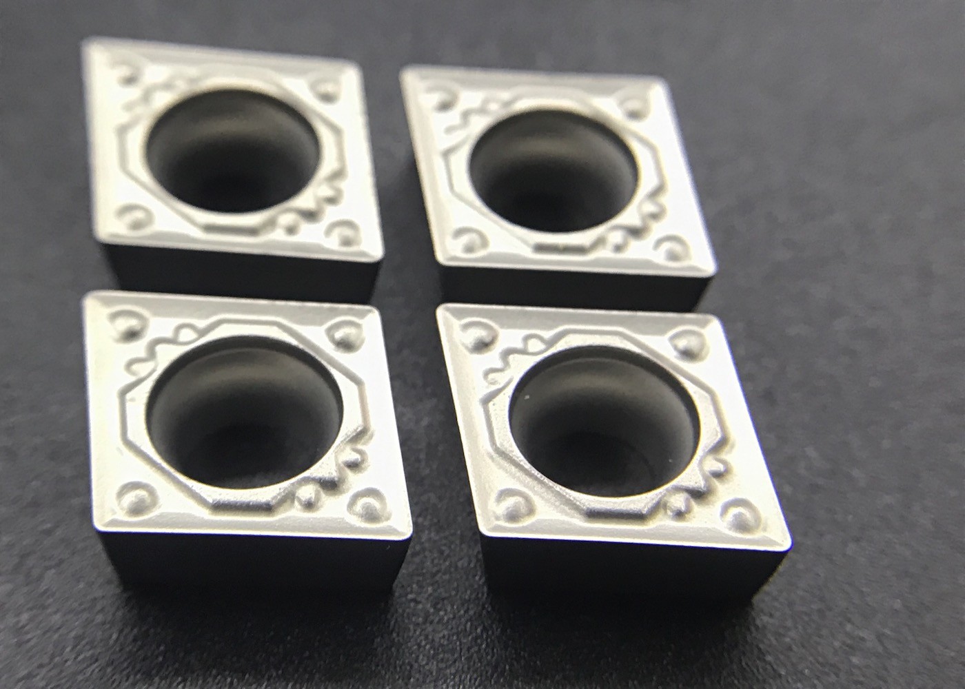 CCMT09T308 Cermet Inserts For Internal Semi Finishing Turning , High