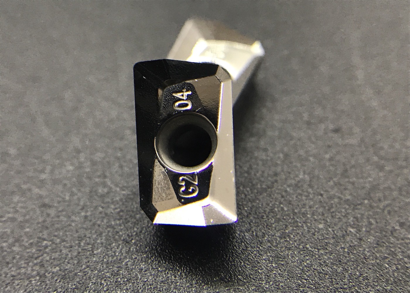 APGT1604PDER Aluminum Turning Inserts With Large Front Angle Sharp Edge