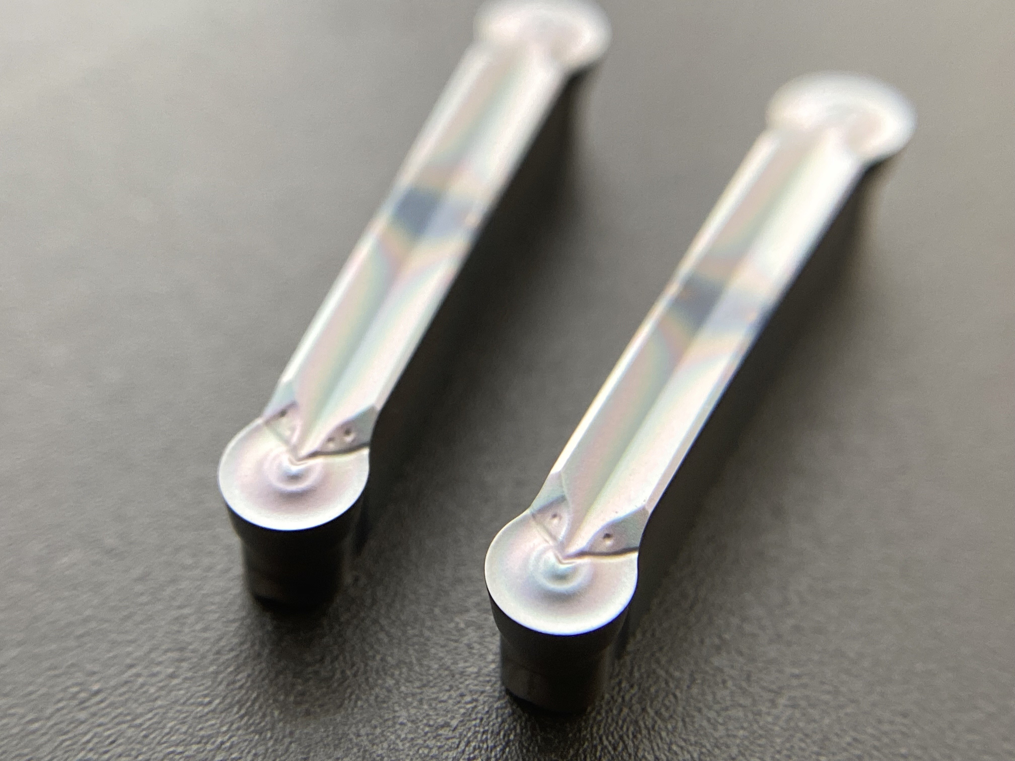 Carbide Grooving Inserts with R2 for Copy Turning & Grooving Brisk Cutting