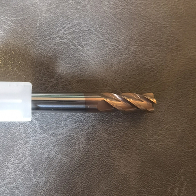 Pemotong Penggilingan yang Dapat Diindeks HRC55 Carbide Ball Nose End Mill Untuk CNC