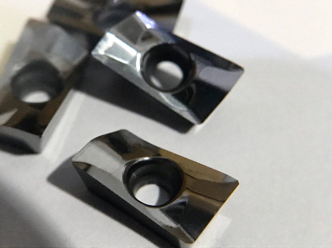 ADGT1604PDR Aluminum Inserts , Carbide Milling Inserts With Ultra High Surface