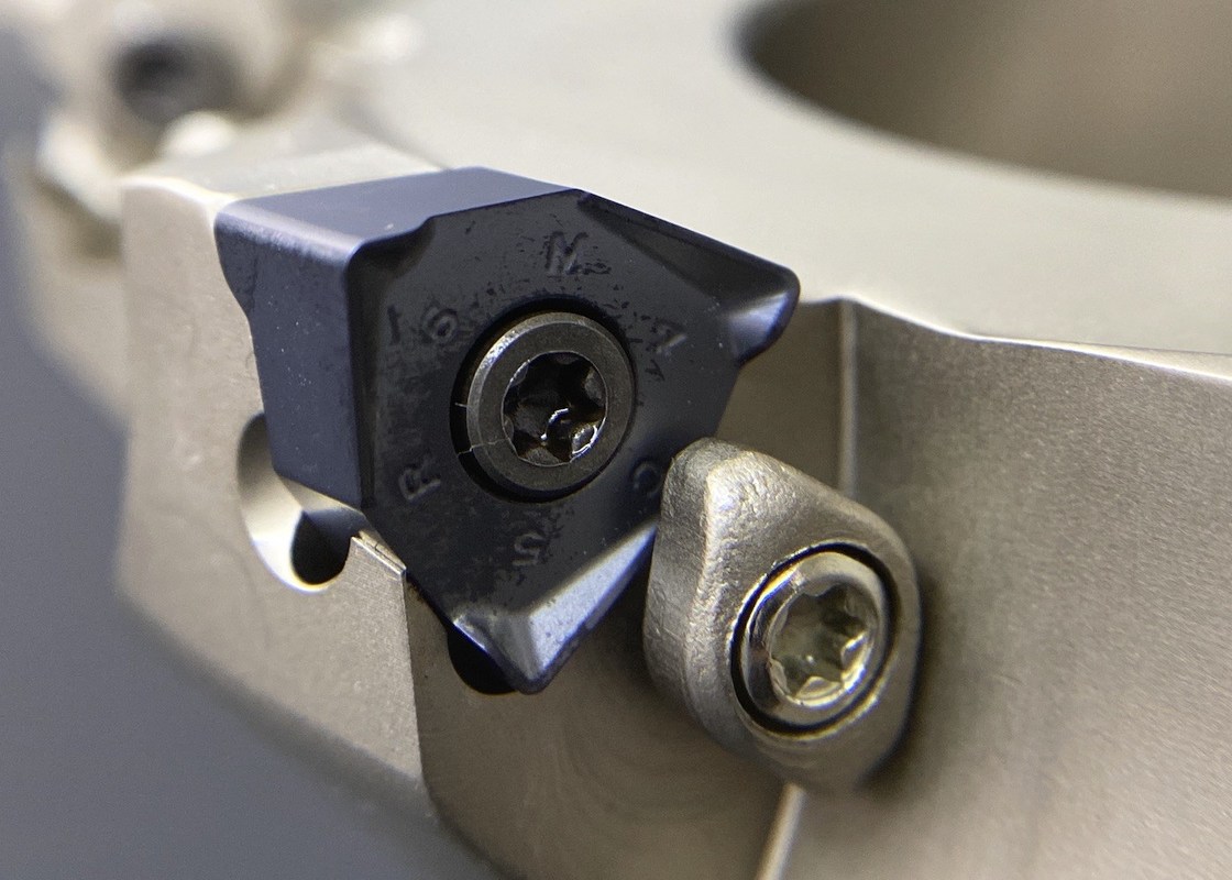 Carbide Insert Cutting tool Holder for XNHX080608TR with Heat Treatment